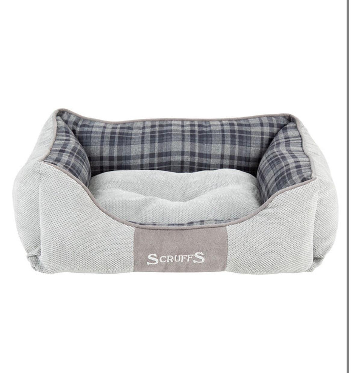 Scruffs Highland Box Bed 75x60cm - Posh Poos